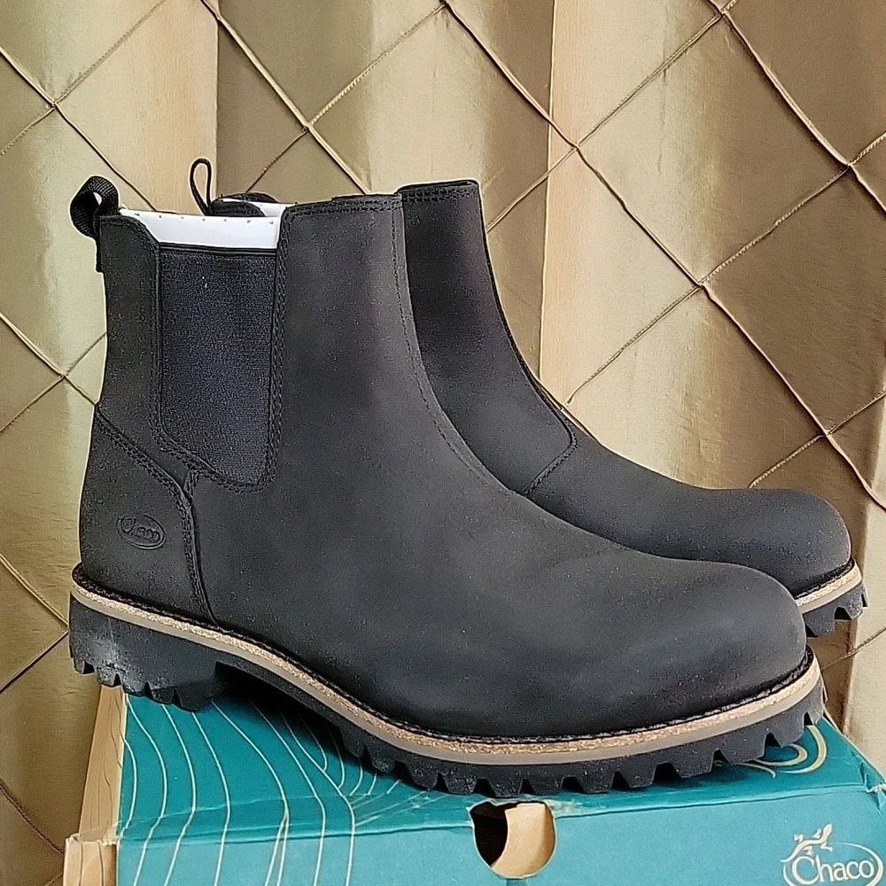 NWOT- Chaco Men's ‘Fields’ Waterproof Leather Chelsea Boot